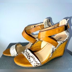Kenneth Cole Reaction Oh Ava Wedge Snakeskin strap Sandals